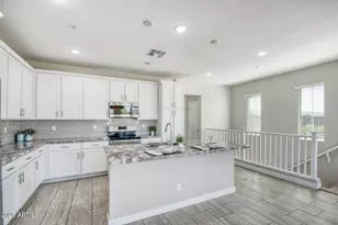 155 N Lakeview Blvd, Chandler, AZ 85225 - Photo 12