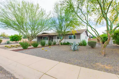 5541 E Cheery Lynn Road, Phoenix, AZ 85018 - Photo 6