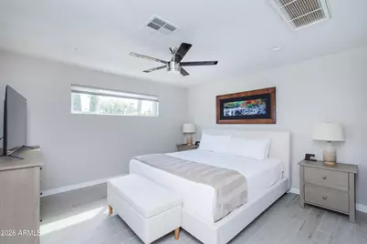 5541 E Cheery Lynn Road, Phoenix, AZ 85018 - Photo 30