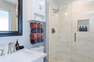 5541 E Cheery Lynn Rd, Phoenix, AZ 85018 - Photo 44