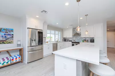 5541 E Cheery Lynn Road, Phoenix, AZ 85018 - Photo 22