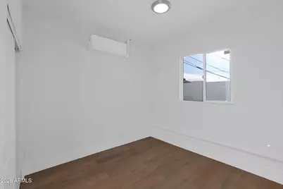 315 E Carol Avenue, Phoenix, AZ 85020 - Photo 10