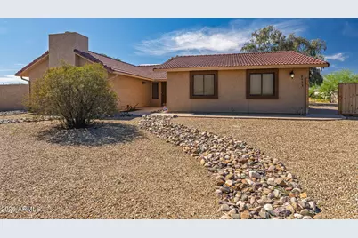 8533 W Tinajas Drive, Arizona City, AZ 85123 - Photo 2