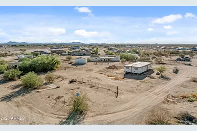 2 E Griffin Street #-, Wittmann, AZ 85361 - Photo 10