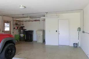 8646 W Rockwood Dr, Peoria, AZ 85382 - Photo 4