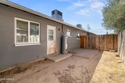 1638 W Desert Cove Avenue W #b, Phoenix, AZ 85029 - Photo 14