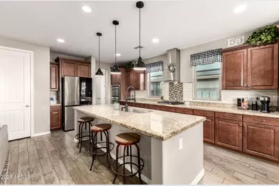 18627 W Mackenzie Drive, Goodyear, AZ 85395 - Photo 14