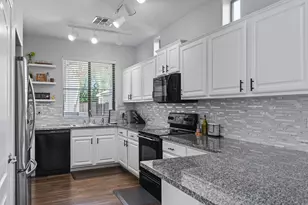 3846 E Palmer St, Gilbert, AZ 85298 - Photo 14