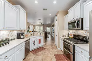 195 W Twin Peaks Pkwy, San Tan Valley, AZ 85143 - Photo 12