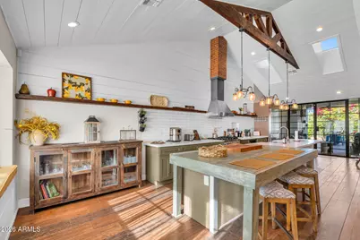 4402 E Turney Avenue, Phoenix, AZ 85018 - Photo 10