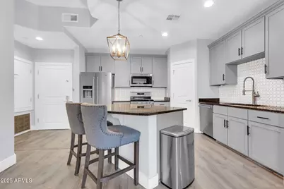 945 E Playa Del Norte Drive #2005, Tempe, AZ 85288 - Photo 2