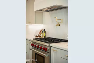 3912 E Crittenden Lane, Phoenix, AZ 85018 - Photo 8