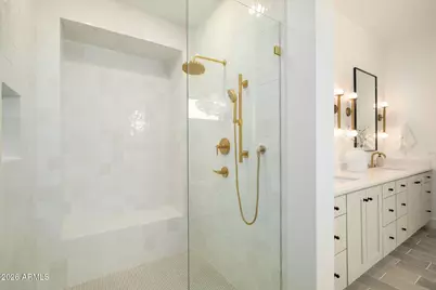 3912 E Crittenden Lane, Phoenix, AZ 85018 - Photo 20