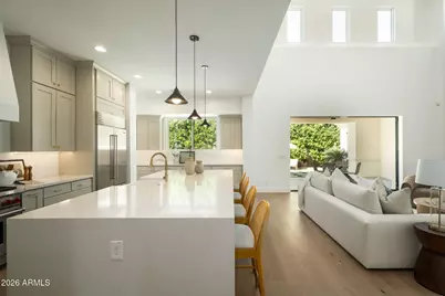 3912 E Crittenden Lane, Phoenix, AZ 85018 - Photo 6