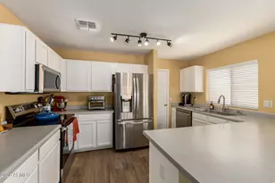 10252 E Diamond Ave, Mesa, AZ 85208 - Photo 8