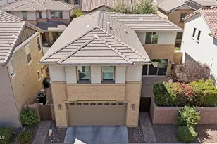 922 S Agnes Ln, Gilbert, AZ 85296 - Photo 2