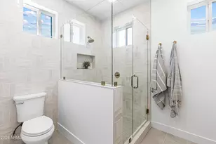 4852 E Piccadilly Rd, Phoenix, AZ 85018 - Photo 24