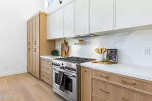 4852 E Piccadilly Rd, Phoenix, AZ 85018 - Photo 8