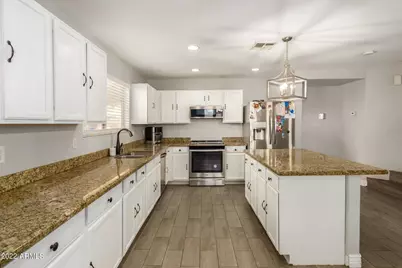 9124 W Elm Street, Phoenix, AZ 85037 - Photo 8