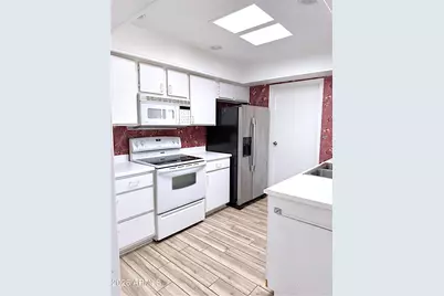 20014 N Broken Arrow Drive, Sun City West, AZ 85375 - Photo 4