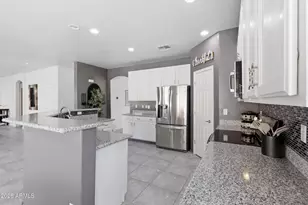 35704 N 31st Dr, Phoenix, AZ 85086 - Photo 8