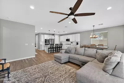 450 E Zion Place, Chandler, AZ 85249 - Photo 4