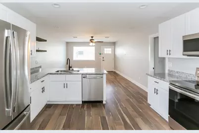 4656 S 38th Lane, Phoenix, AZ 85041 - Photo 8