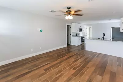 4656 S 38th Lane, Phoenix, AZ 85041 - Photo 4