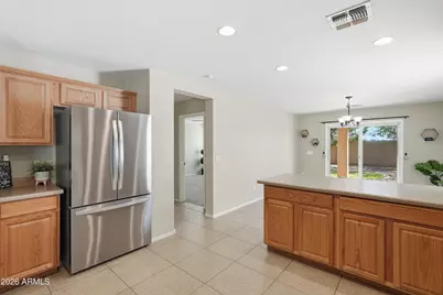 967 E Leslie Avenue, San Tan Valley, AZ 85140 - Photo 8