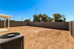 3865 W Gaby Rd, Phoenix, AZ 85041 - Photo 16