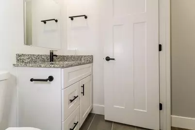 3865 W Gaby Road, Phoenix, AZ 85041 - Photo 14