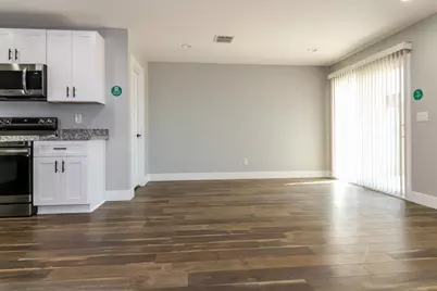 3865 W Gaby Road, Phoenix, AZ 85041 - Photo 6