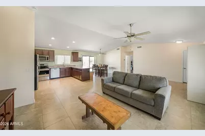 13105 S 209th Lane, Buckeye, AZ 85326 - Photo 10