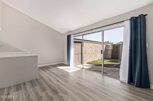 1867 E Kirkland Ln, Tempe, AZ 85281 - Photo 4