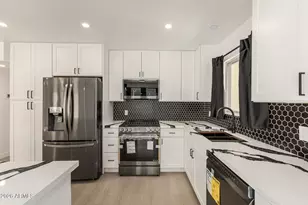 7323 N 16th Pl, Phoenix, AZ 85020 - Photo 4