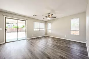 2531 W White Feather Ln, Phoenix, AZ 85085 - Photo 8