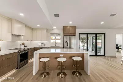 4511 N 86th Street, Scottsdale, AZ 85251 - Photo 6