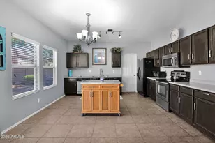 15836 W Acapulco Ln, Surprise, AZ 85379 - Photo 8