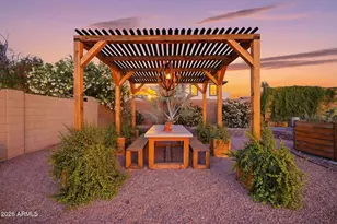 2404 W Pampa Circle W, Mesa, AZ 85202 - Photo 2