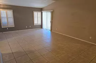 11109 W Madisen Ellise Dr, Surprise, AZ 85378 - Photo 6