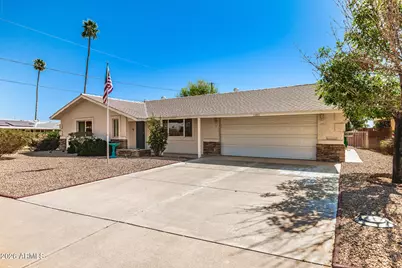 11801 N Coggins Drive, Sun City, AZ 85351 - Photo 2