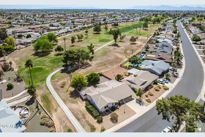 11801 N Coggins Drive, Sun City, AZ 85351 - Photo 4