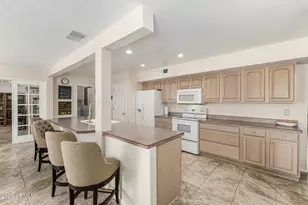 11801 N Coggins Dr, Sun City, AZ 85351 - Photo 14