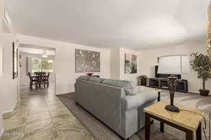 11801 N Coggins Dr, Sun City, AZ 85351 - Photo 8