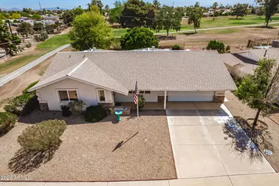 11801 N Coggins Drive, Sun City, AZ 85351 - Photo 2