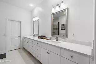 1822 W El Caminito Dr, Phoenix, AZ 85021 - Photo 28