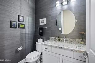 355 E Maryland Ave, Phoenix, AZ 85012 - Photo 18