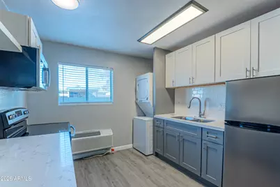 2020 W Orangewood Avenue, Phoenix, AZ 85021 - Photo 12