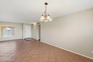 10639 N 48th Dr, Glendale, AZ 85304 - Photo 6