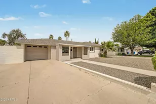 210 E El Camino Dr, Phoenix, AZ 85020 - Photo 6